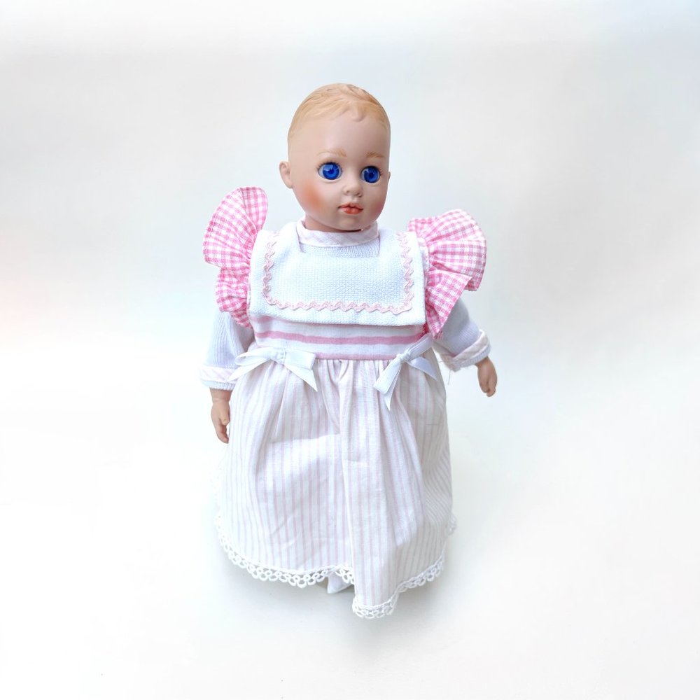 Near MINT '93 10" Vinyl Hildegard Gunzel Baby Doll
